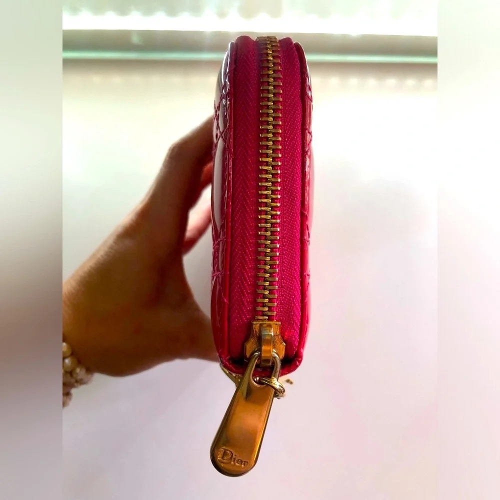 🩷 Lady DIOR Christian Dior Cannage Pink Patent Leather Long Zippy Wallet Charm